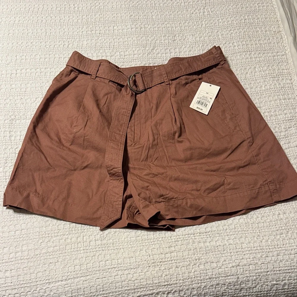 A New Day Tailored Shorts Womens 2 Brown Belted High-Rise Slash Pockets Zip Fly